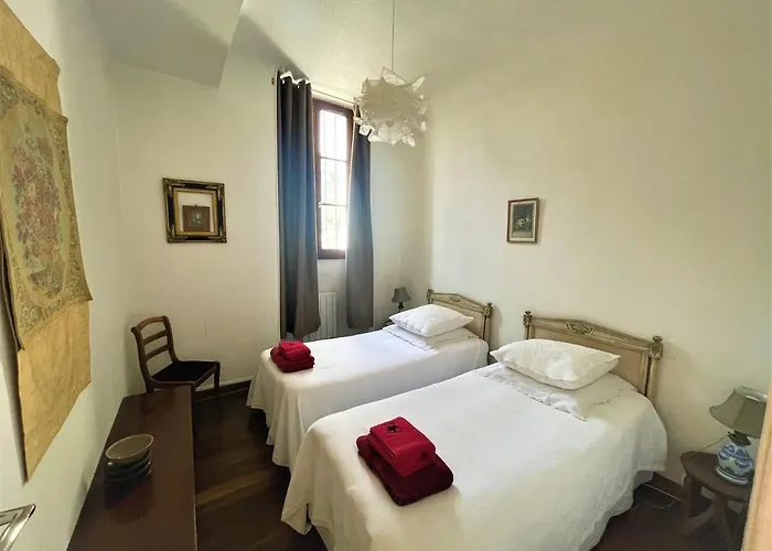 Tres Bel Appartement Dijonnais Place Wilson Gutembert